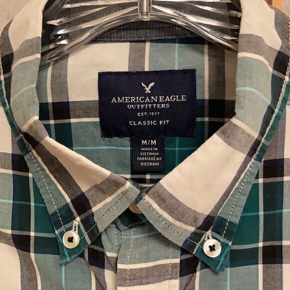American Eagle plaid Buttondown - Picture 4 of 8